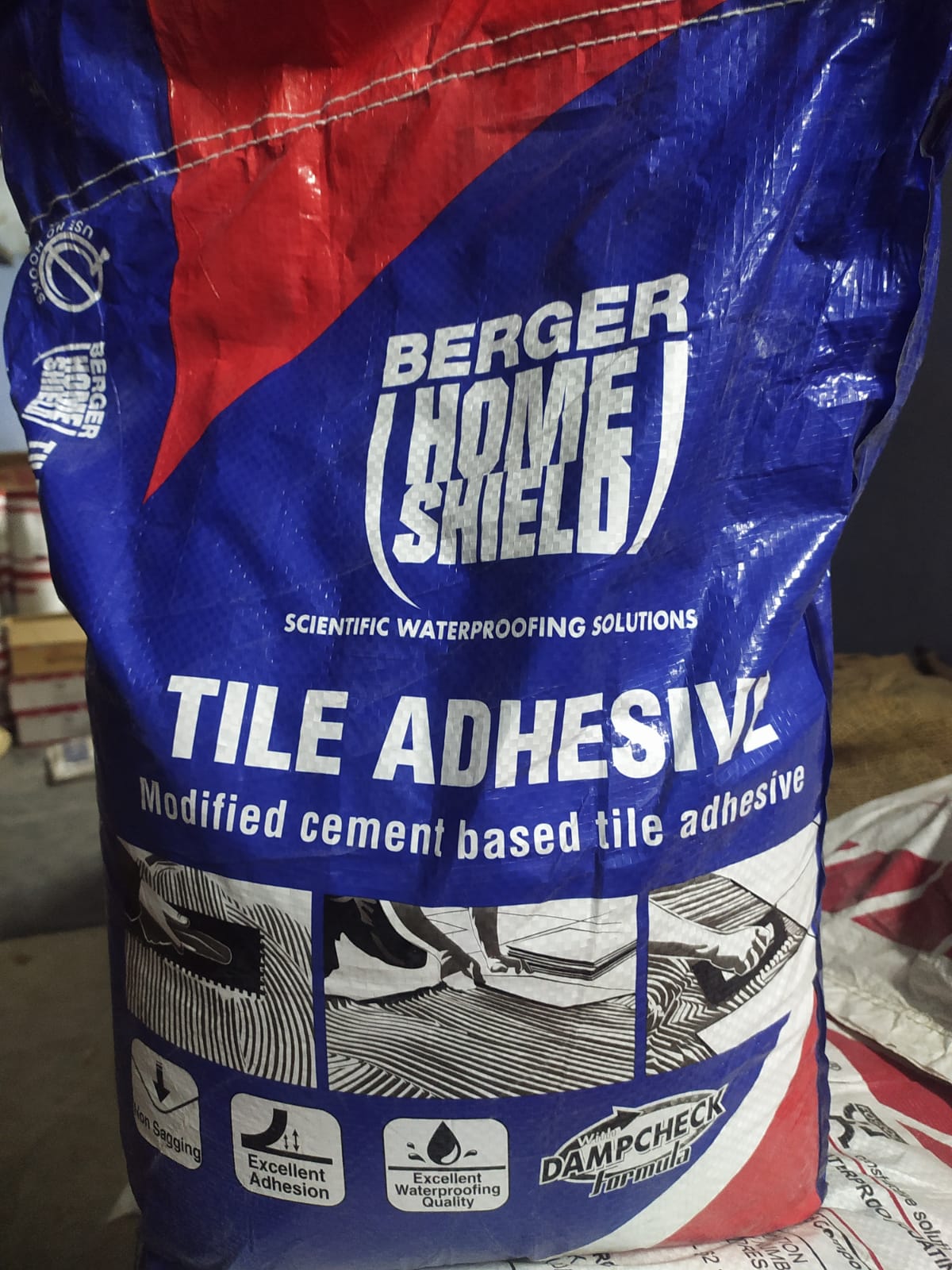 BERGER-HS TILE ADHESIVE (20KG)