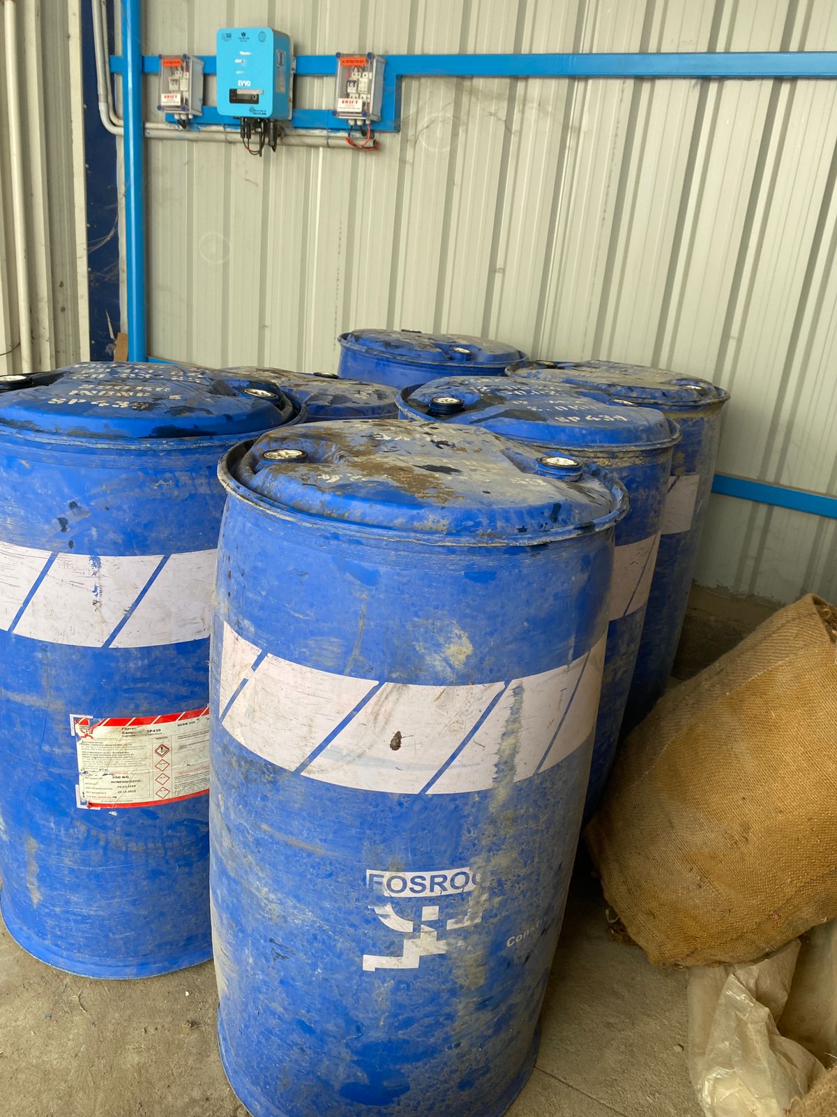 MOULDING OIL(220KG)