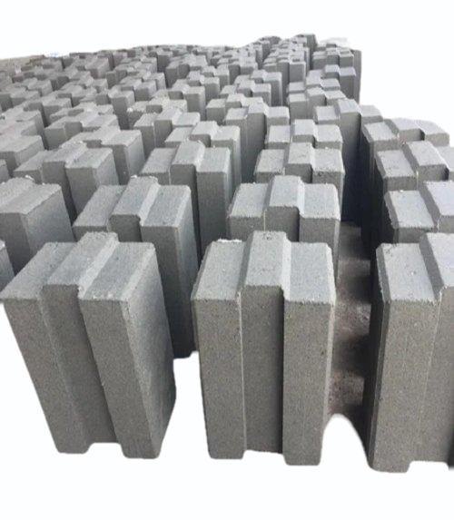 Cement Interlock 8 inch Bricks